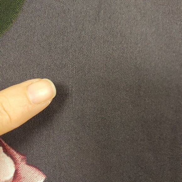 Live 4 Truth Floral Blouse Womens Size S Dark Gray Pink V Neck Cap Sleeve - Picture 5 of 11